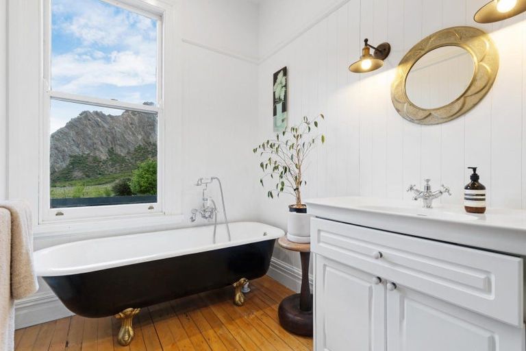 Photo of property in 37 Bluff Lane, Gibbston, Queenstown, 9371