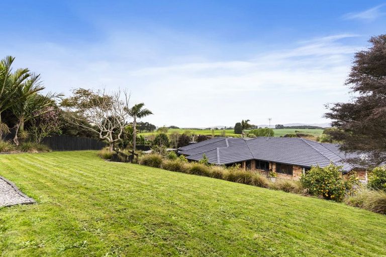 Photo of property in 14 Jenny Lane, Waiuku, 2123