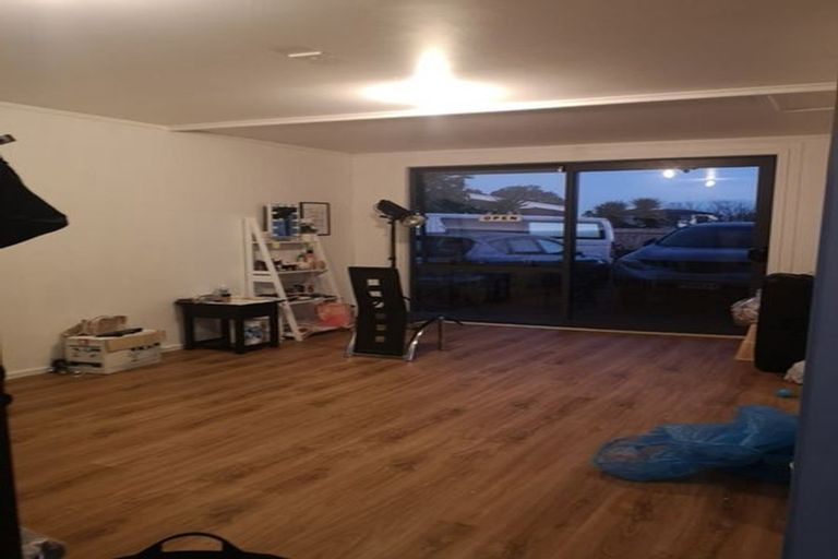 Photo of property in 4 Oratu Place, Manurewa, Auckland, 2102