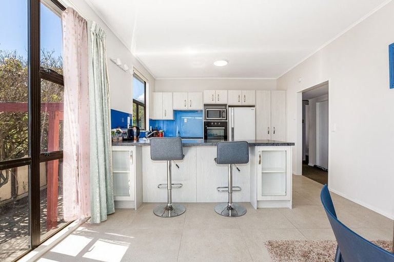 Photo of property in 3 Toru Road, Paraparaumu Beach, Paraparaumu, 5032