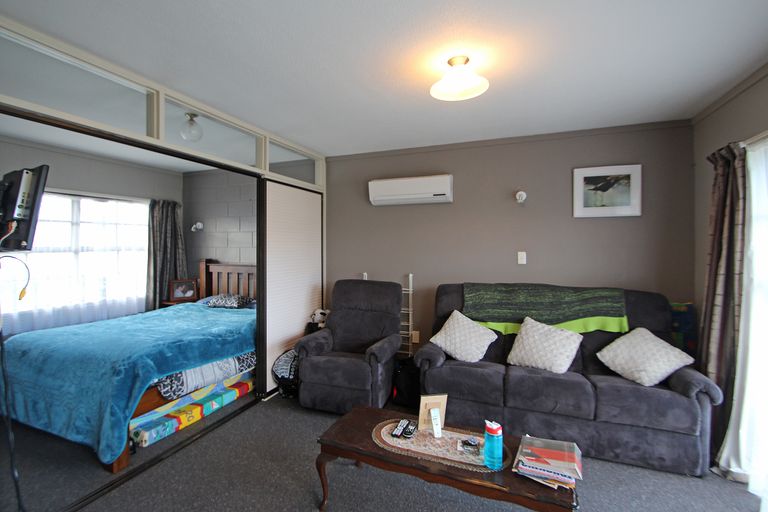 Photo of property in 1b Weston Road, Holmes Hill, Oamaru, 9401