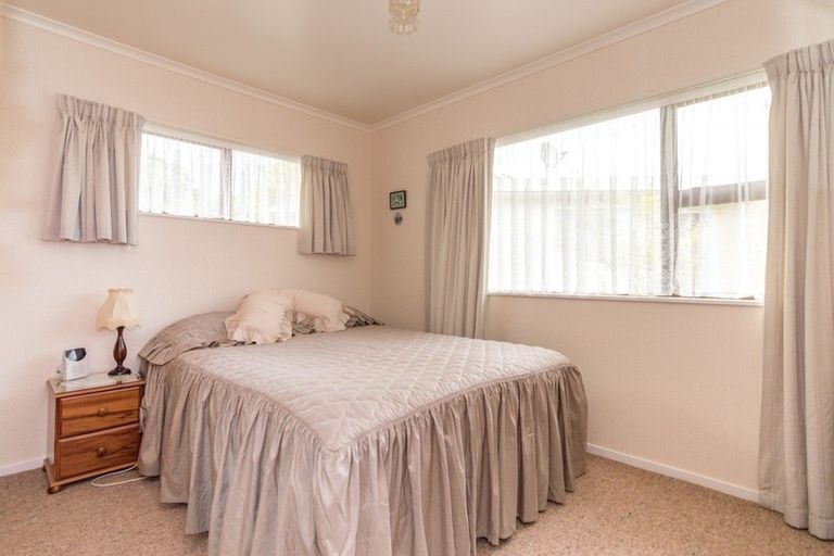 Photo of property in 55b Chatsworth Place, Highbury, Palmerston North, 4412