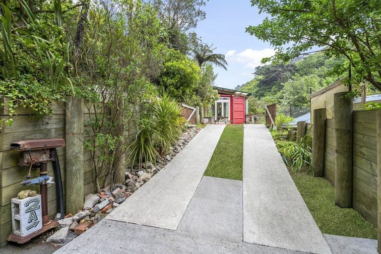 Photo of property in 2a Borlase Street, Brooklyn, Wellington, 6021