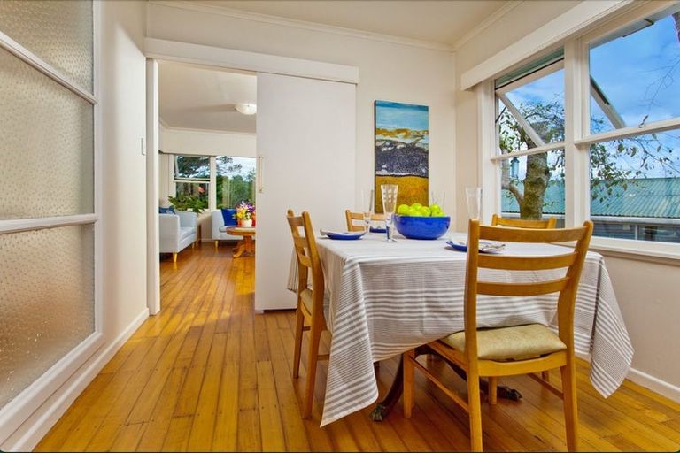 Photo of property in 26 Alamein Avenue, Belmont, Auckland, 0622