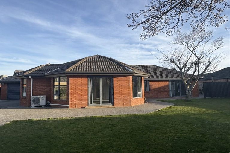 Photo of property in 3 Bezar Green, Aidanfield, Christchurch, 8025