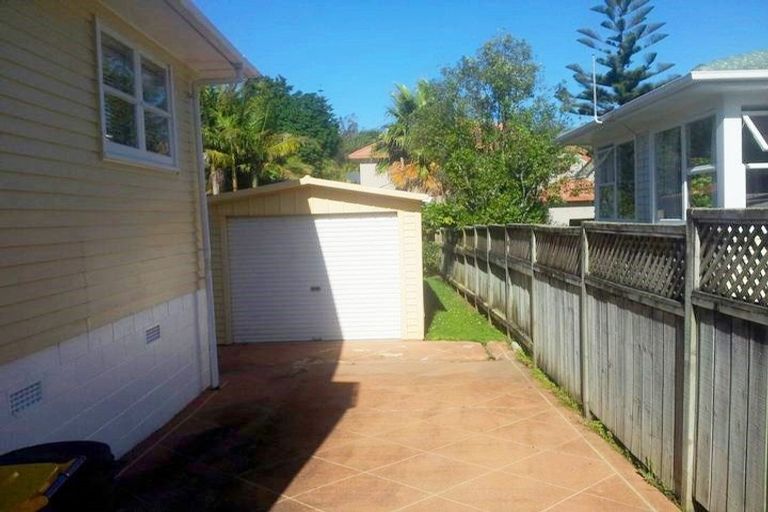 Photo of property in 22 Keldale Place, Forrest Hill, Auckland, 0620