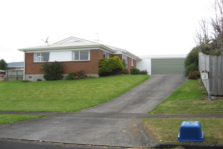 Photo of property in 14 East Street, Pukekohe, 2120