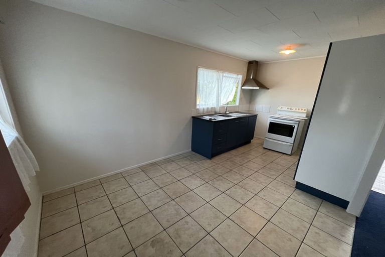 Photo of property in 57 Burundi Avenue, Clendon Park, Auckland, 2103