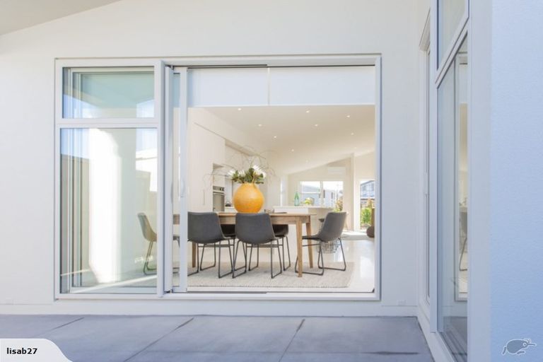 Photo of property in 37 Saint Pauls Drive, Brookfield, Tauranga, 3110