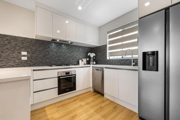 Photo of property in 59b Redwood Drive, Massey, Auckland, 0614