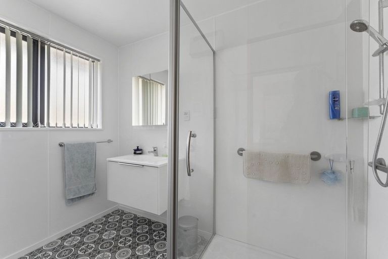 Photo of property in 1/5 Tuscany Place, Beckenham, Christchurch, 8023