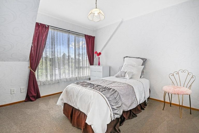 Photo of property in 4 Pentonville Close, Westmorland, Christchurch, 8025