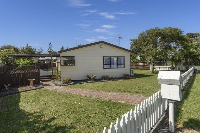 Photo of property in 17 Hartford Avenue, Papamoa Beach, Papamoa, 3118