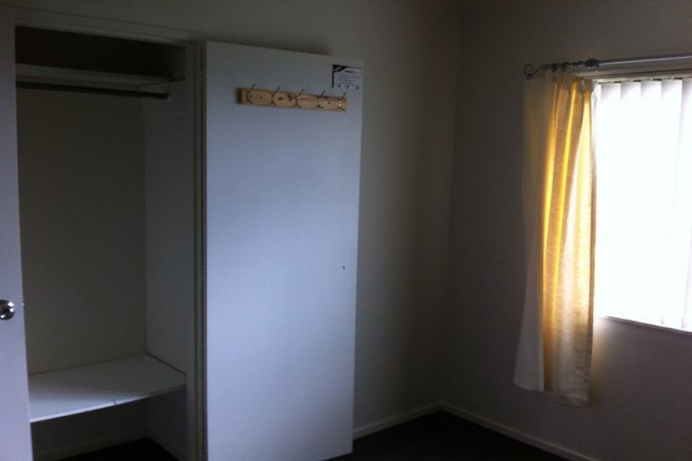 Photo of property in 61a Farquhar Road, Glendene, Auckland, 0602