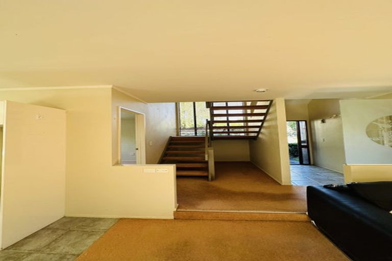 Photo of property in 2/32 Centorian Drive, Windsor Park, Auckland, 0632