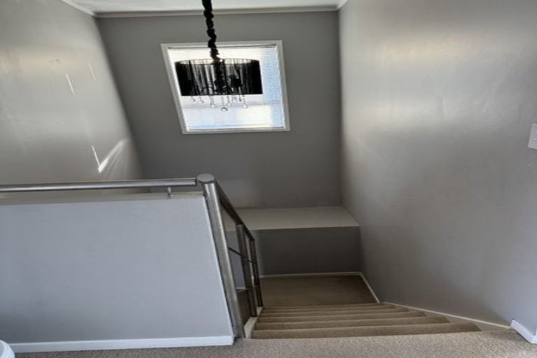 Photo of property in 2/36 Quebec Road, Milford, Auckland, 0620