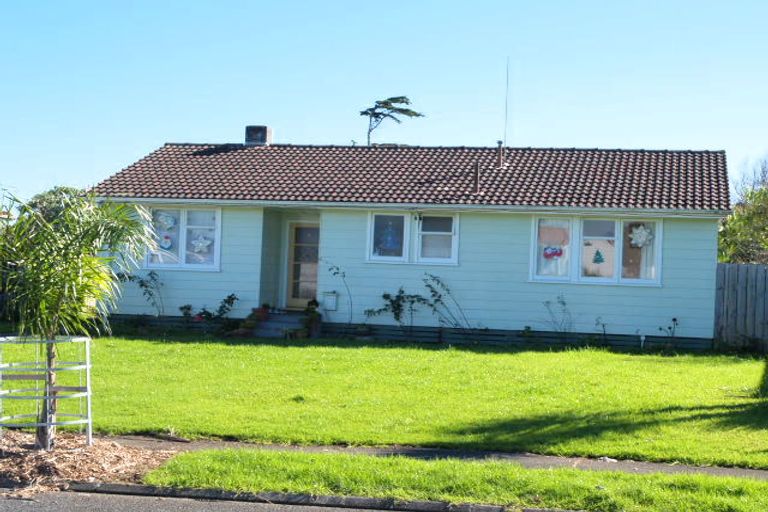 Photo of property in 36 Courtenay Crescent, Mangere East, Auckland, 2024