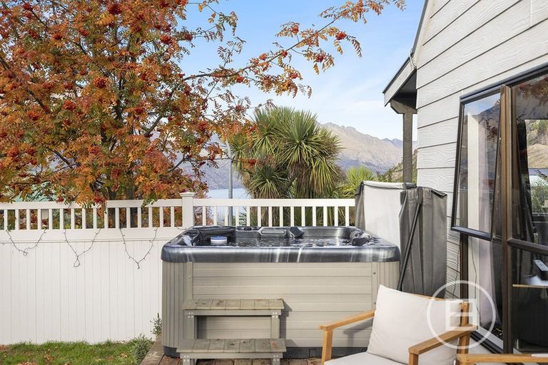 Photo of property in 25a Watts Road, Fernhill, Queenstown, 9300