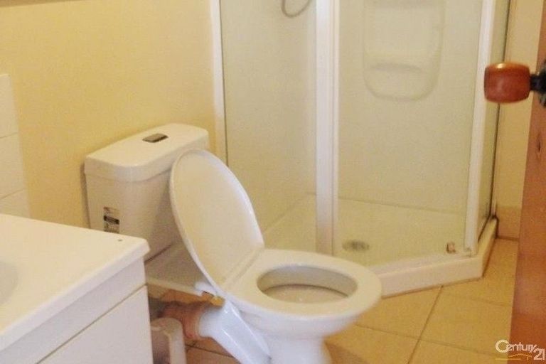 Photo of property in 43 Aurea Avenue, Pakuranga, Auckland, 2010