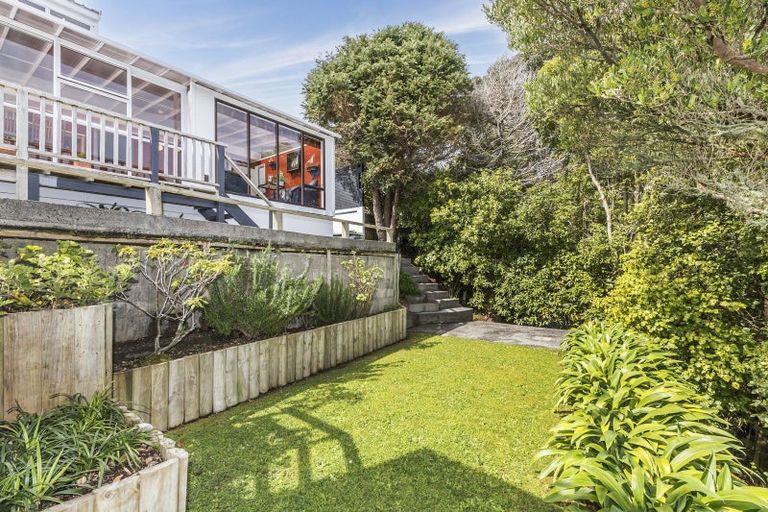 Photo of property in 52 Hazlewood Avenue, Karori, Wellington, 6012