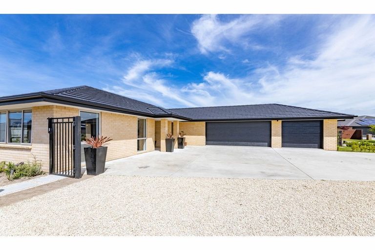 Photo of property in 20 Blair Place, Kaiapoi, 7630