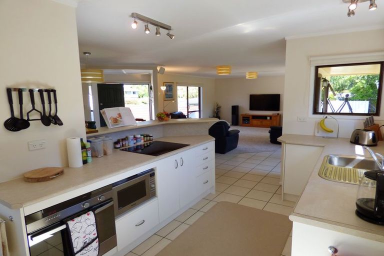 Photo of property in 16 Hawkings Crescent, Kerikeri, 0230