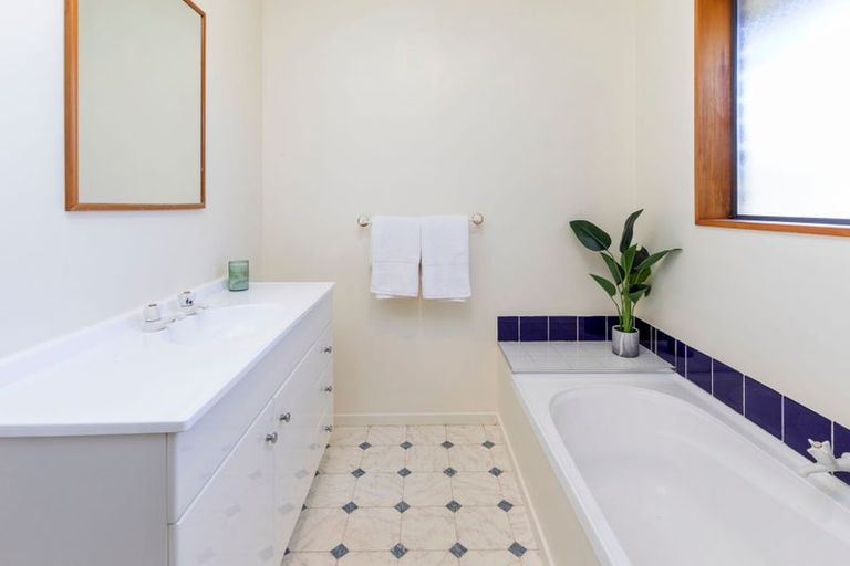 Photo of property in 25 Panckhurst Drive, Woodend, 7610