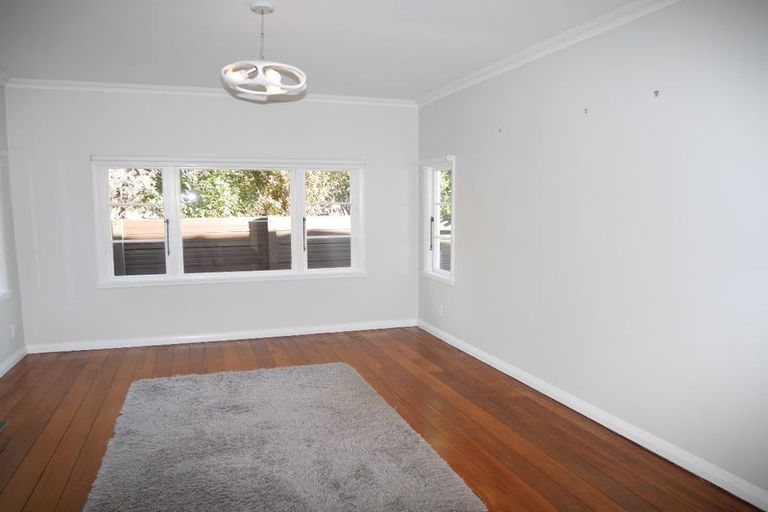 Photo of property in 179 Raumati Road, Raumati Beach, Paraparaumu, 5032