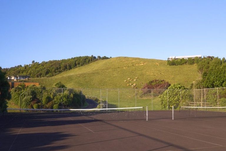 Photo of property in Tapuae, 26 Washer Road, Omata, New Plymouth, 4374