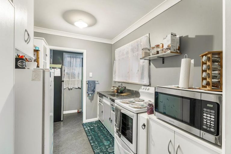 Photo of property in 1/33 Lavelle Road, Henderson, Auckland, 0612