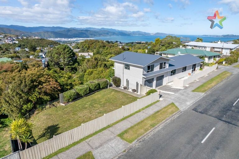 Photo of property in 7 Acacia Avenue, Maungaraki, Lower Hutt, 5010
