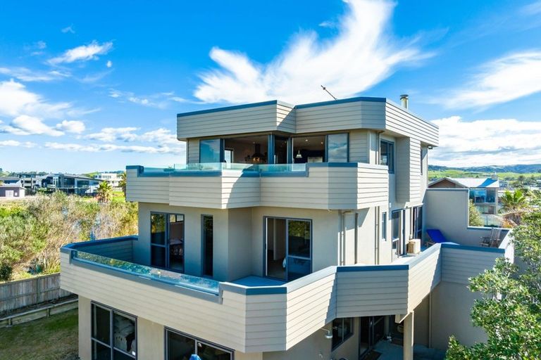 Photo of property in 81 Bream Bay Drive, Ruakaka, 0116