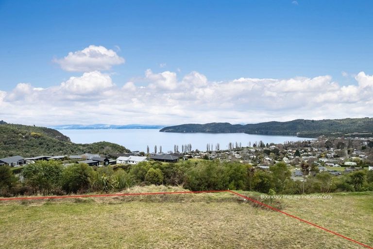 Photo of property in 8 Locheagles Rise, Kinloch, Taupo, 3377