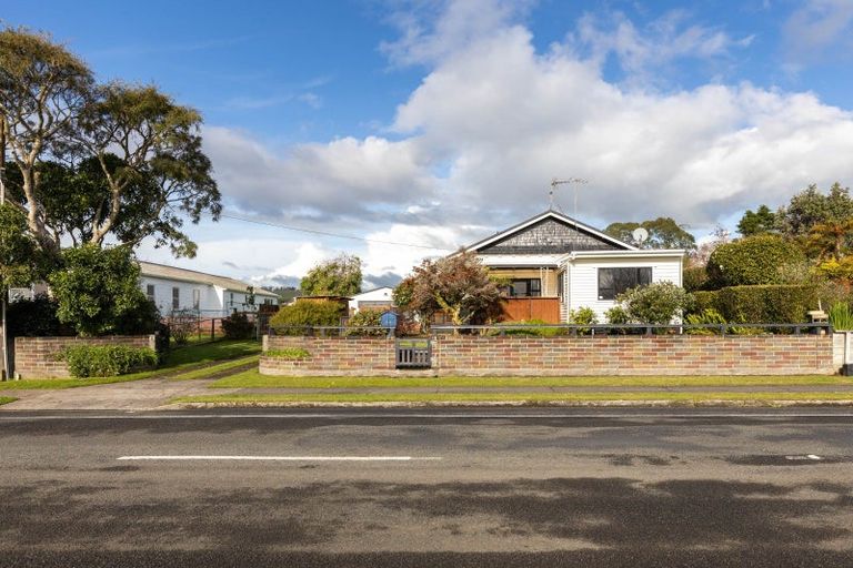 Photo of property in 19 Takiroa Street, Urenui, 4375