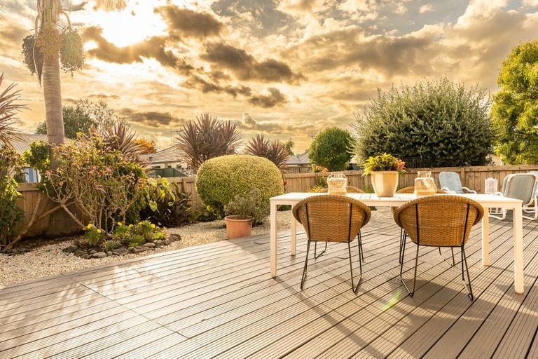 Photo of property in 35 Northmeadow Drive, Rototuna, Hamilton, 3210