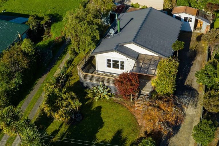 Photo of property in 65 Hampden Street, Picton, 7220