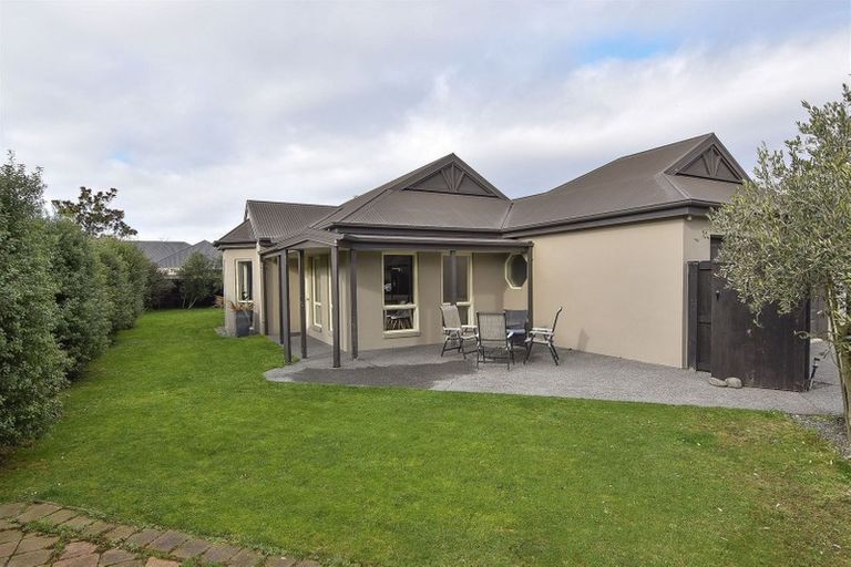 Photo of property in 14 Elmslie Grove, Halswell, Christchurch, 8025