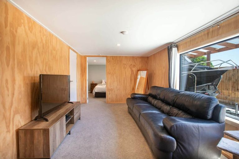 Photo of property in 35 Gawler Street, Te Horo Beach, Otaki, 5581