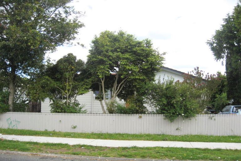 Photo of property in 3 Neems Place, Manurewa, Auckland, 2102