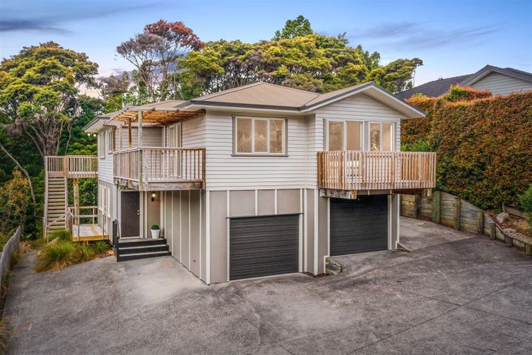 Photo of property in 11a Viridian Lane, Greenhithe, Auckland, 0632