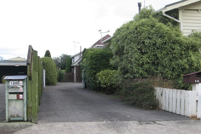 Photo of property in 126a Heretaunga Street, Palmerston North, 4414