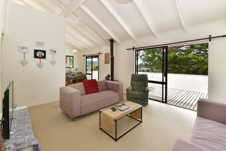 Photo of property in 39 Hillcrest Road, Hatfields Beach, Orewa, 0931