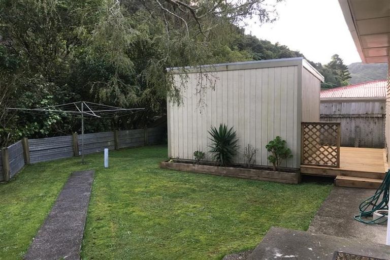 Photo of property in 34 Sunny Grove, Wainuiomata, Lower Hutt, 5014