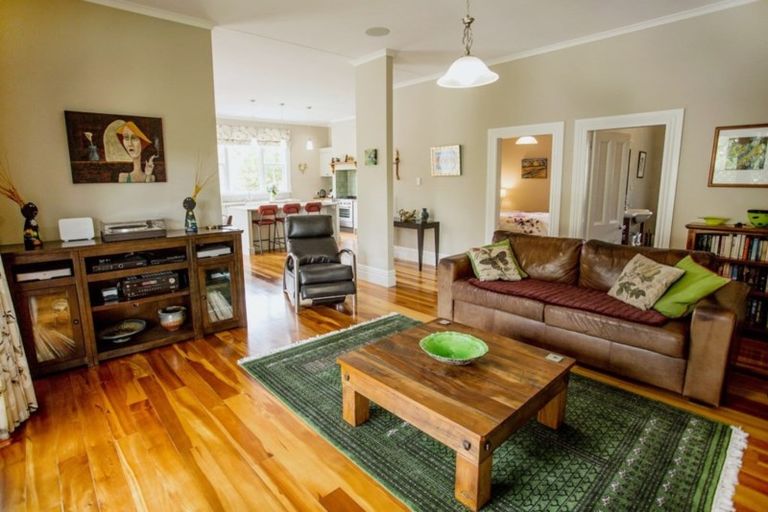 Photo of property in 202 Waitohu Valley Road, Otaki, 5583