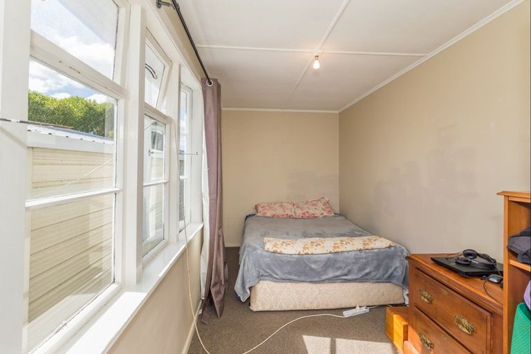 Photo of property in 577 Queen Street East, Levin, 5510
