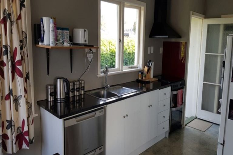 Photo of property in 83 Morrow Avenue, St Andrews, Hamilton, 3200