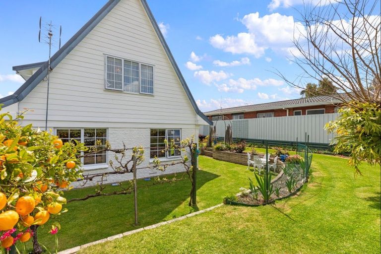 Photo of property in 1 Matua Road, Matua, Tauranga, 3110