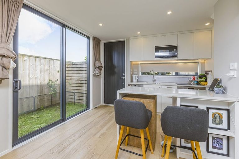 Photo of property in 52 Koro Lane, Mangere Bridge, Auckland, 2022