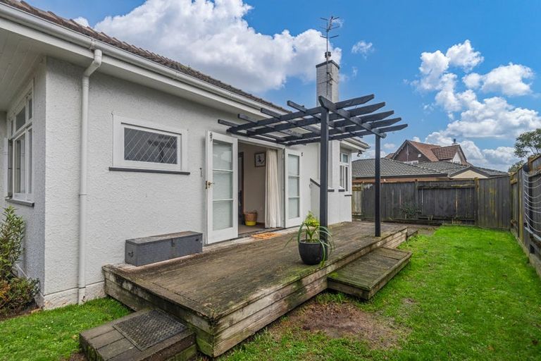 Photo of property in 6 Franklin Avenue, Hokowhitu, Palmerston North, 4410