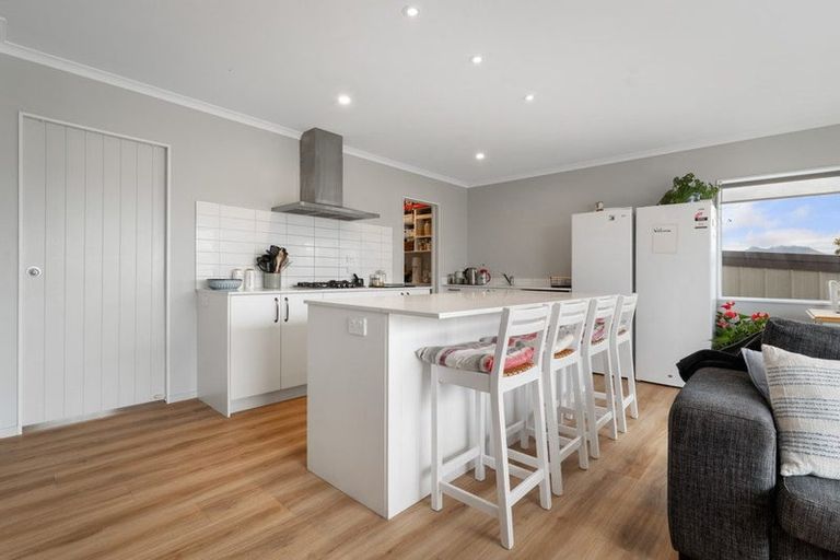 Photo of property in 6 Reel Road, Athenree, Waihi Beach, 3611